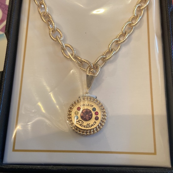 ColorStreet Bundle - Picture 6 of 7